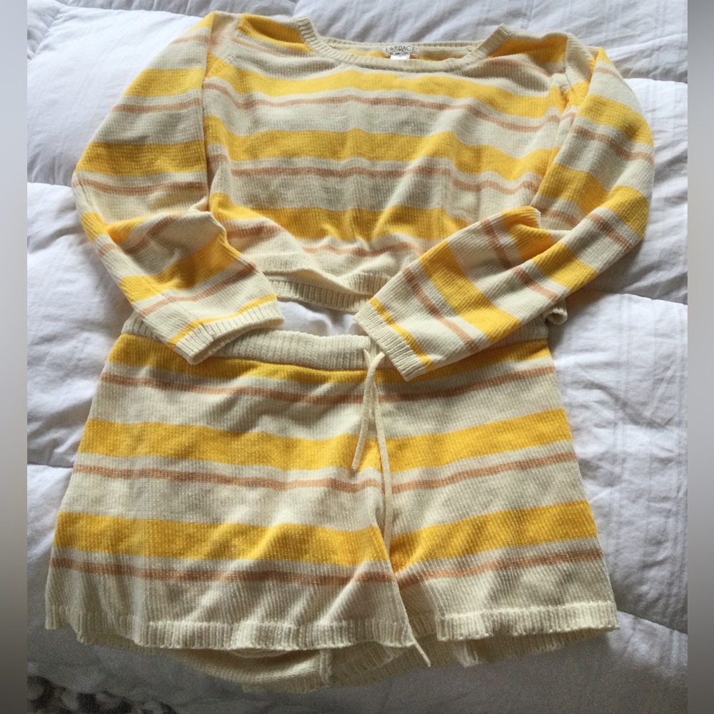 L Space Yellow sweater set
XL - Picture 2 of 6